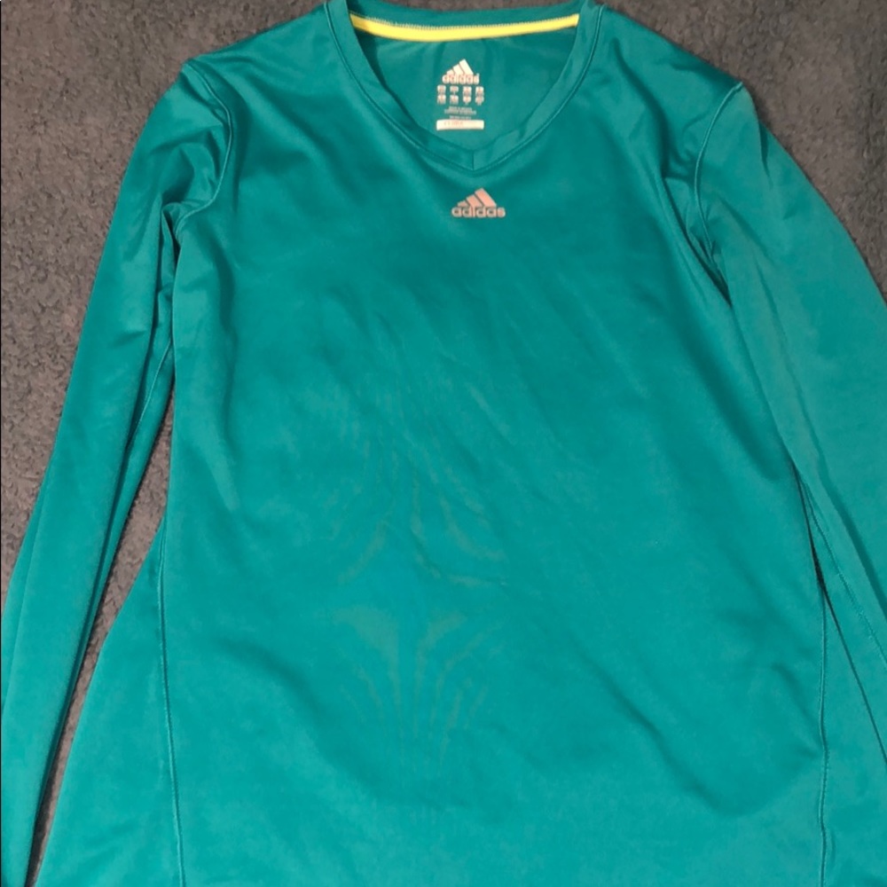 Women’s adidas long sleeve shirt
